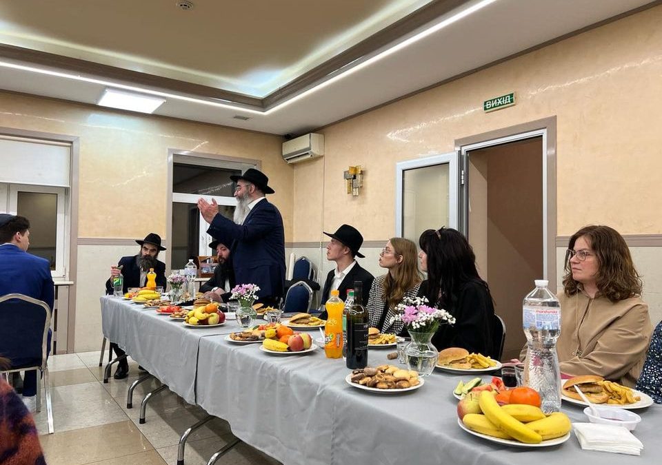 Ворт Менухи Цишкової і Шимона Ткаченко