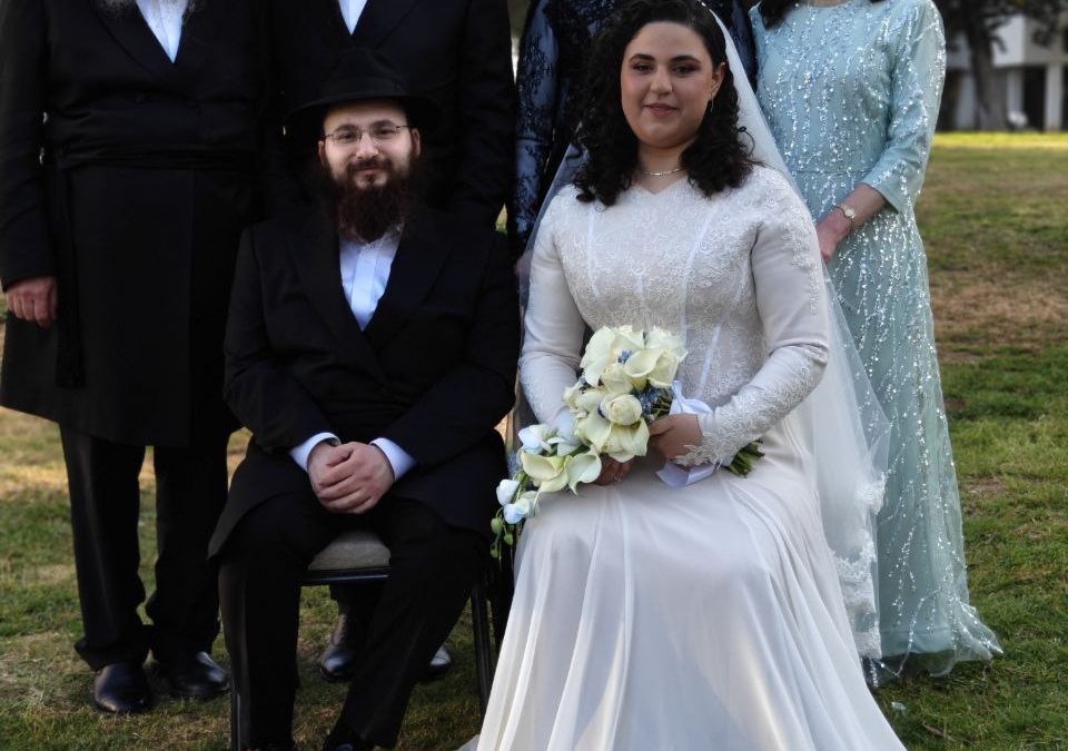 Вітаємо р. Авраама Вольфа і ребецн Хаю!